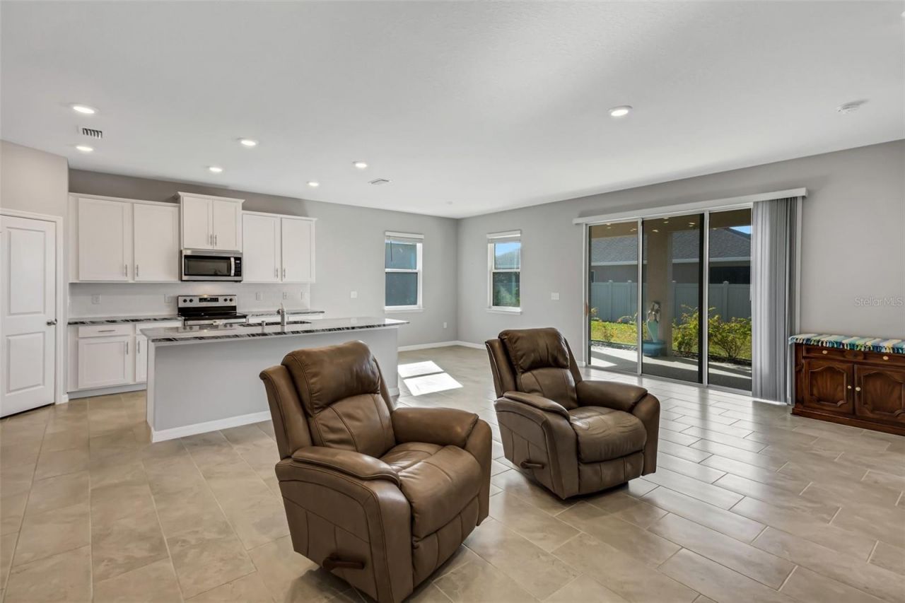 5625 Soft Skies Drive, Sarasota, FL 34238 Photo