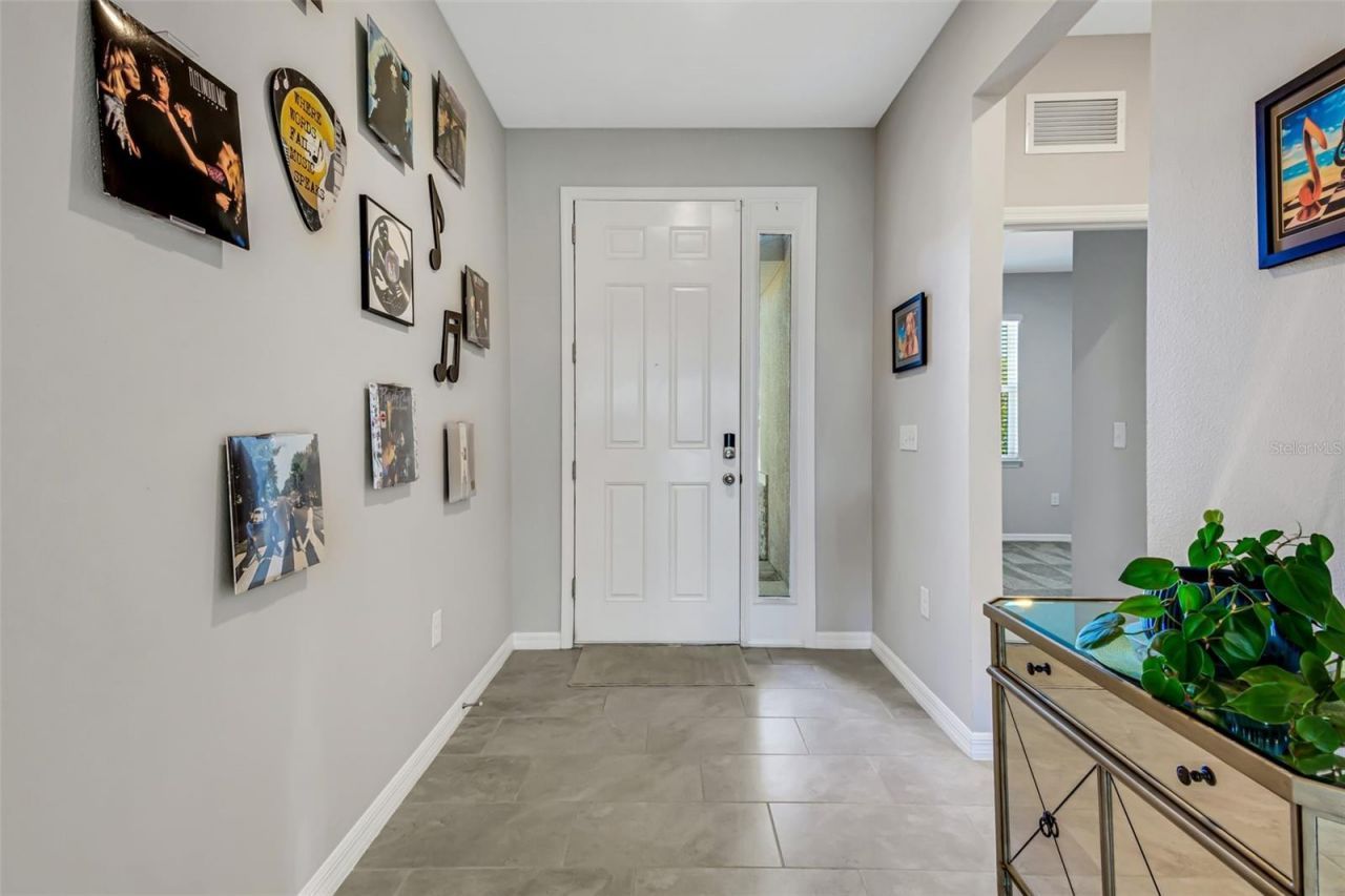 5625 Soft Skies Drive, Sarasota, FL 34238 Photo