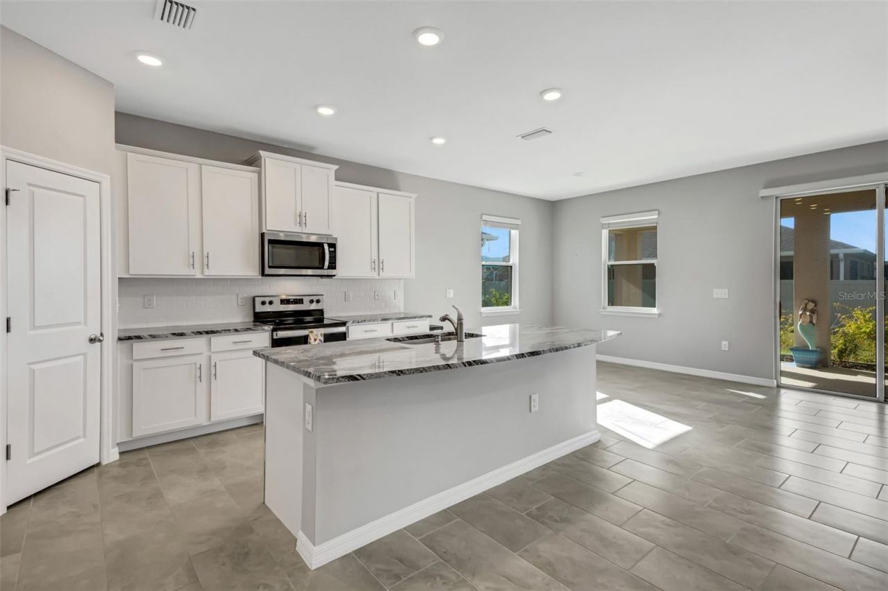 5625 Soft Skies Drive, Sarasota, FL 34238 Photo