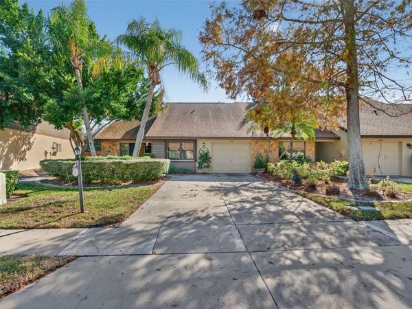 9750 LAKE SEMINOLE DRIVE E, LARGO, FL 33773