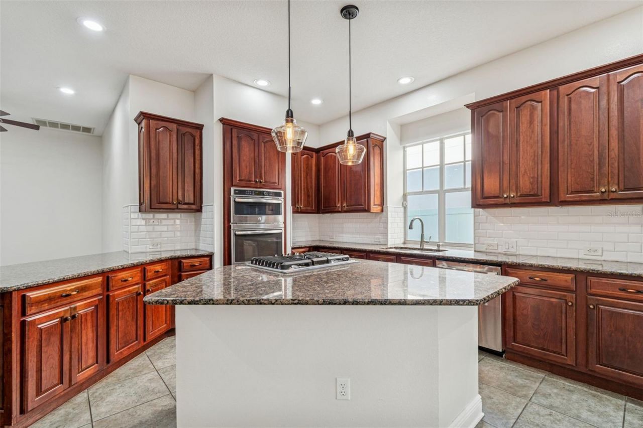 8094 Cottonwood Court, Seminole, FL 33776 Photo