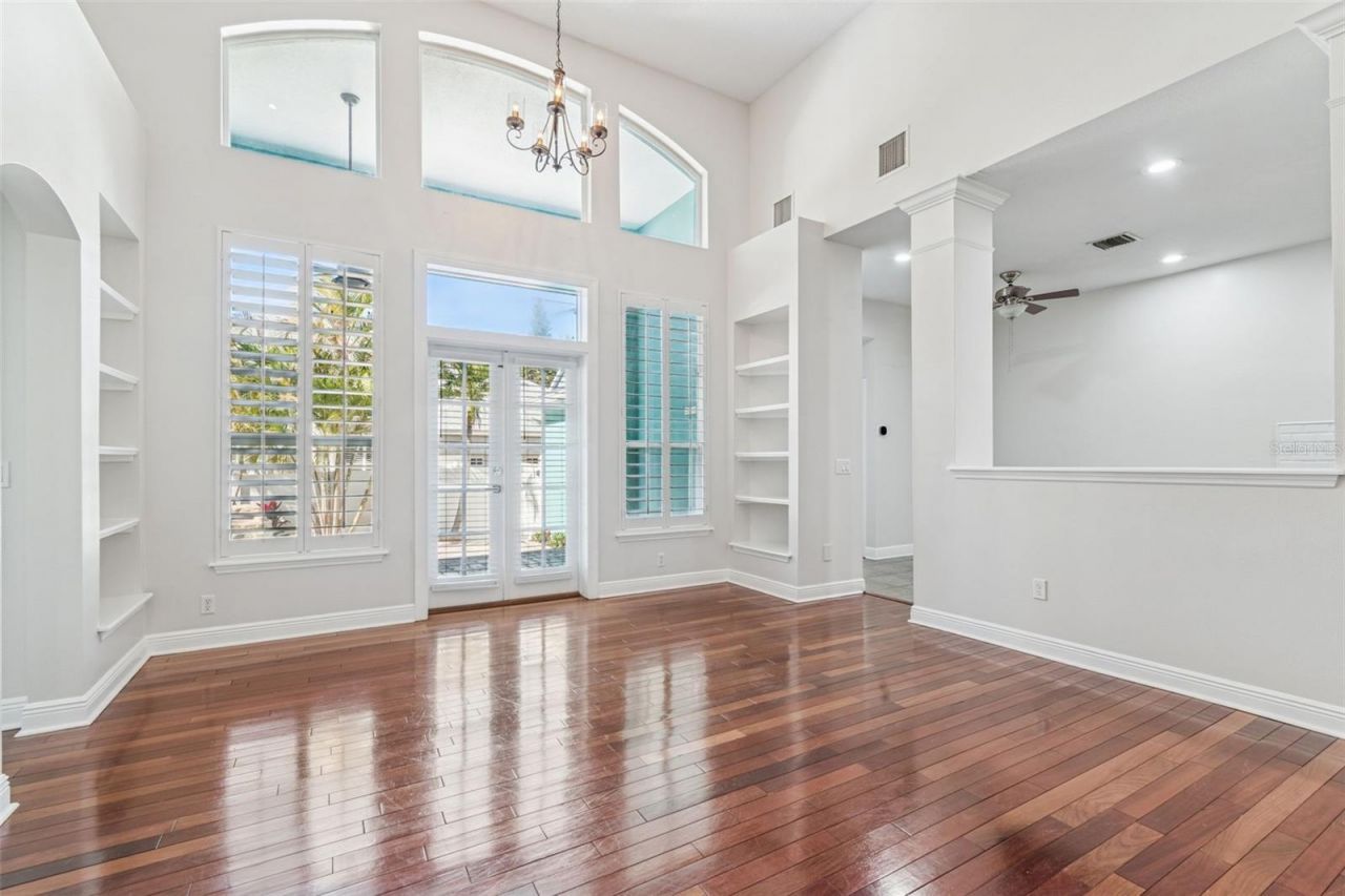 8094 Cottonwood Court, Seminole, FL 33776 Photo