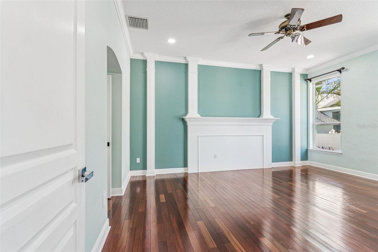 8094 Cottonwood Court, Seminole, FL 33776 Photo