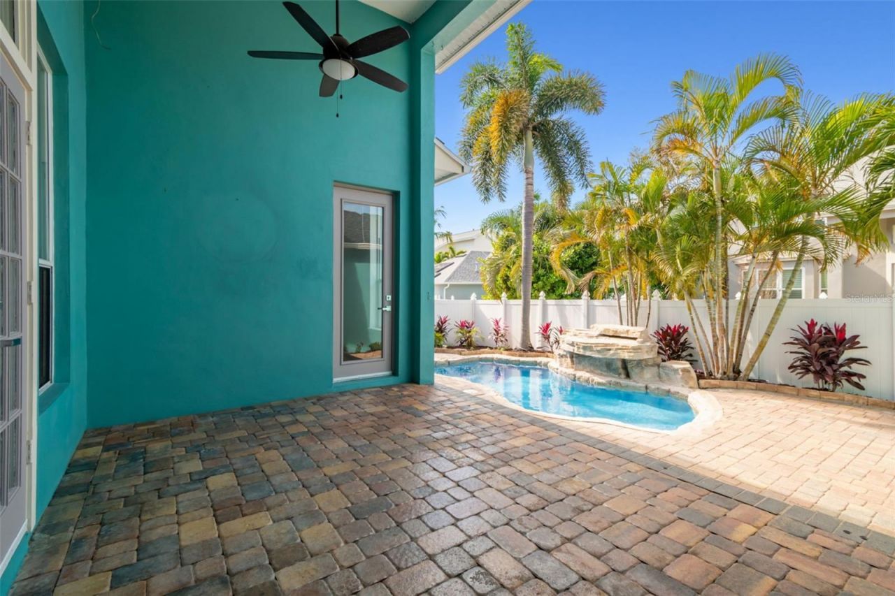 8094 Cottonwood Court, Seminole, FL 33776 Photo