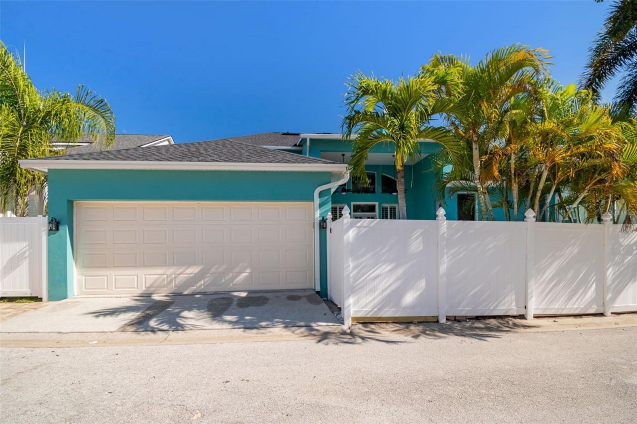 8094 Cottonwood Court, Seminole, FL 33776 Photo