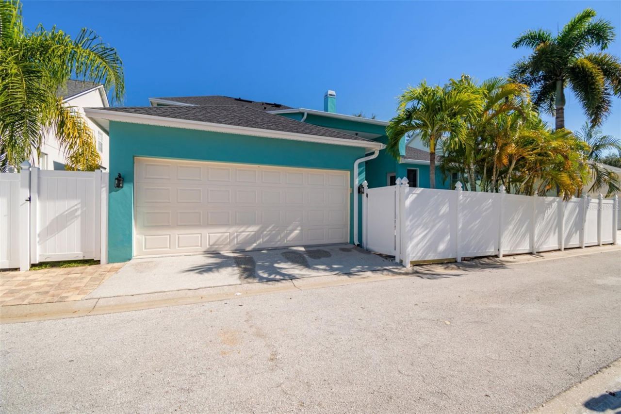 8094 Cottonwood Court, Seminole, FL 33776 Photo