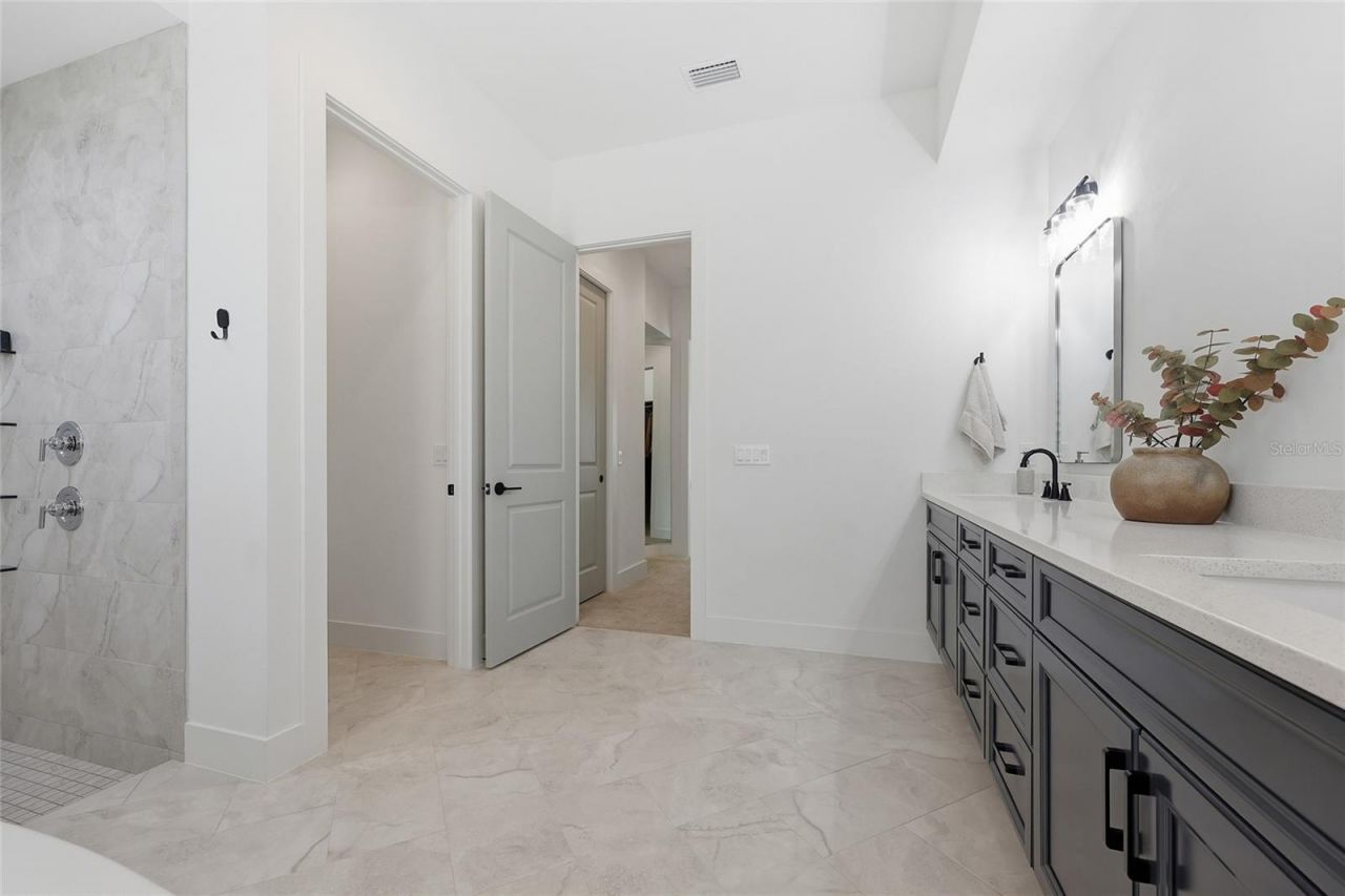 951 SW 120th Drive, Gainesville, FL 32607 Photo