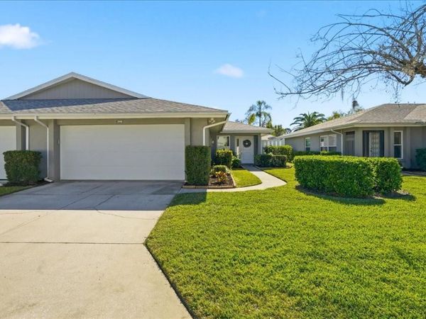 3908 CENTER GATE CIRCLE, Unit 27, SARASOTA, FL 34233