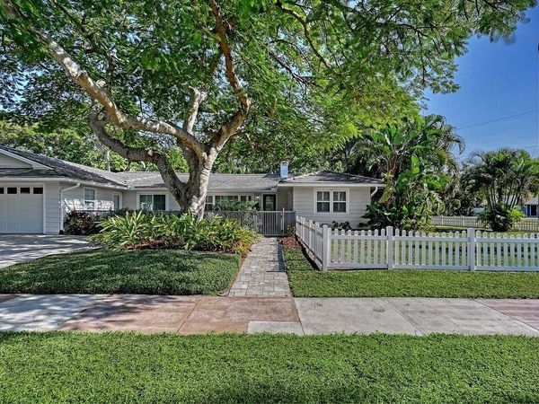 4810 BAY SHORE ROAD, SARASOTA, FL 34234