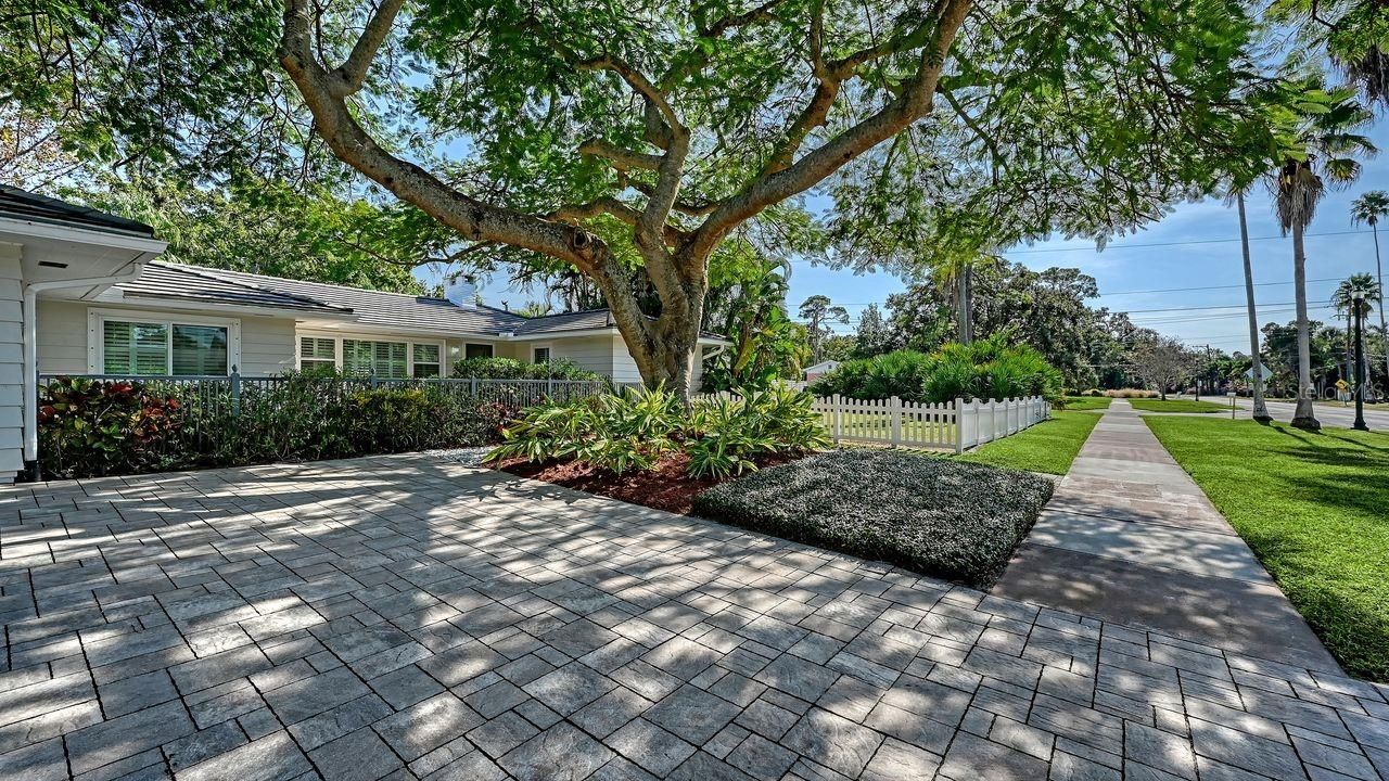 4810 Bay Shore Road, Sarasota, FL 34234 Photo