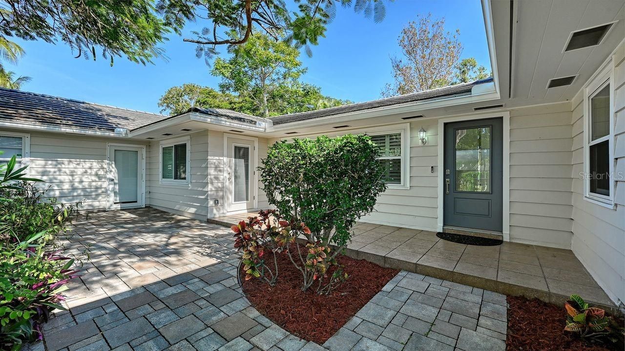 4810 Bay Shore Road, Sarasota, FL 34234 Photo