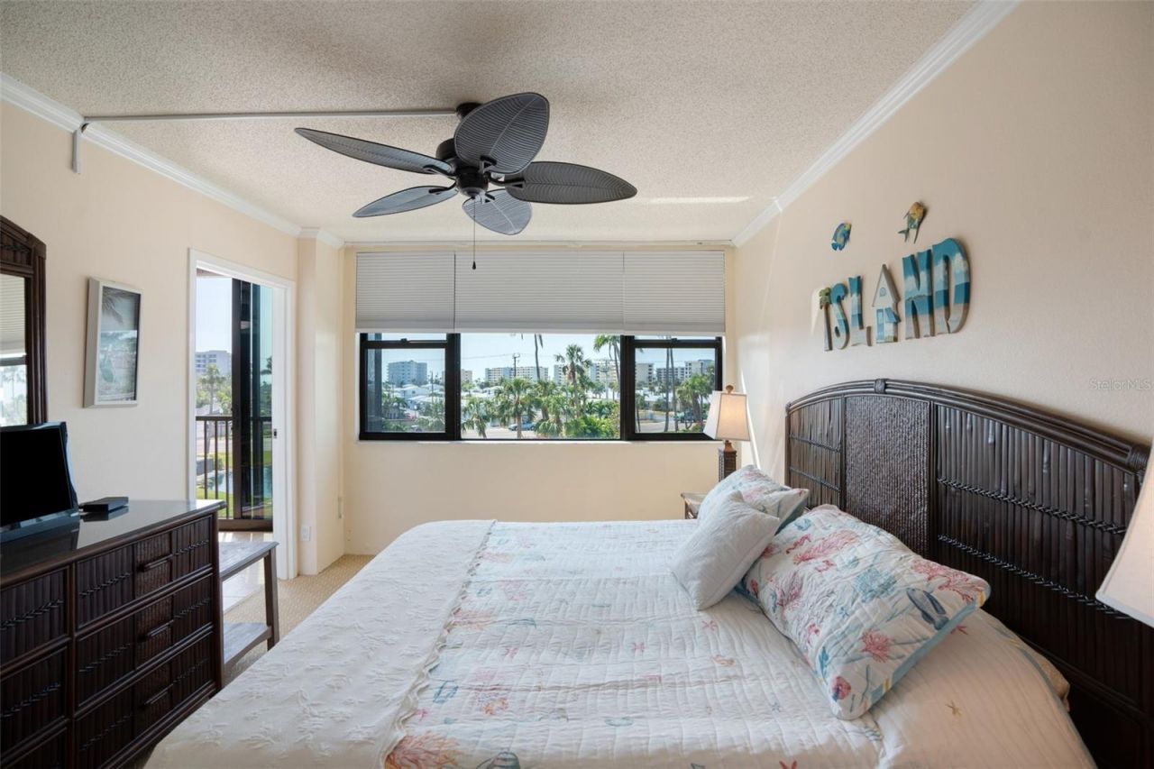 5855 Midnight Pass Road, Unit 327, Sarasota, FL 34242 Photo