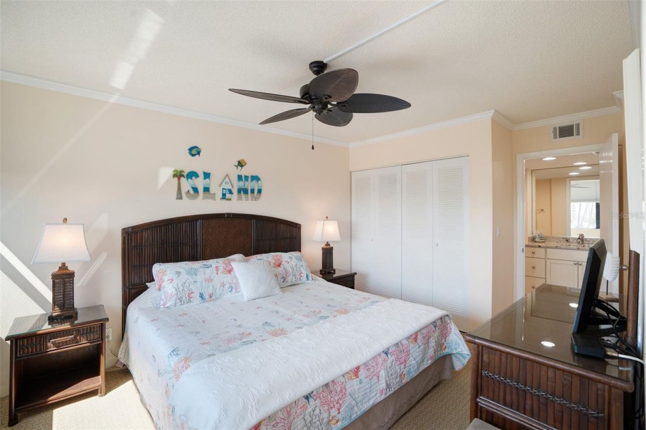 5855 Midnight Pass Road, Unit 327, Sarasota, FL 34242 Photo