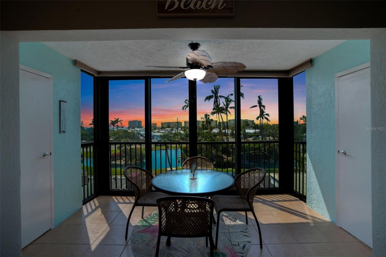 5855 Midnight Pass Road, Unit 327, Sarasota, FL 34242 Photo