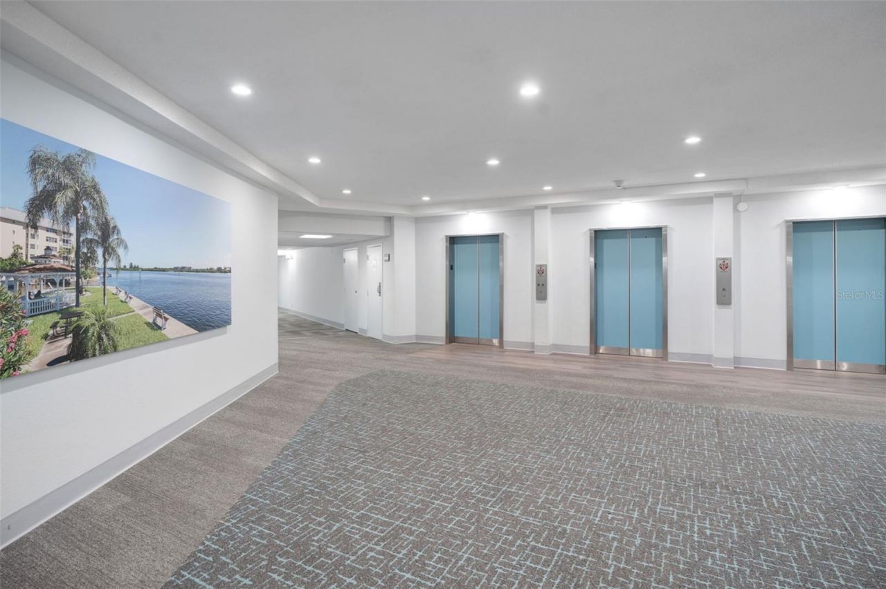 5855 Midnight Pass Road, Unit 327, Sarasota, FL 34242 Photo