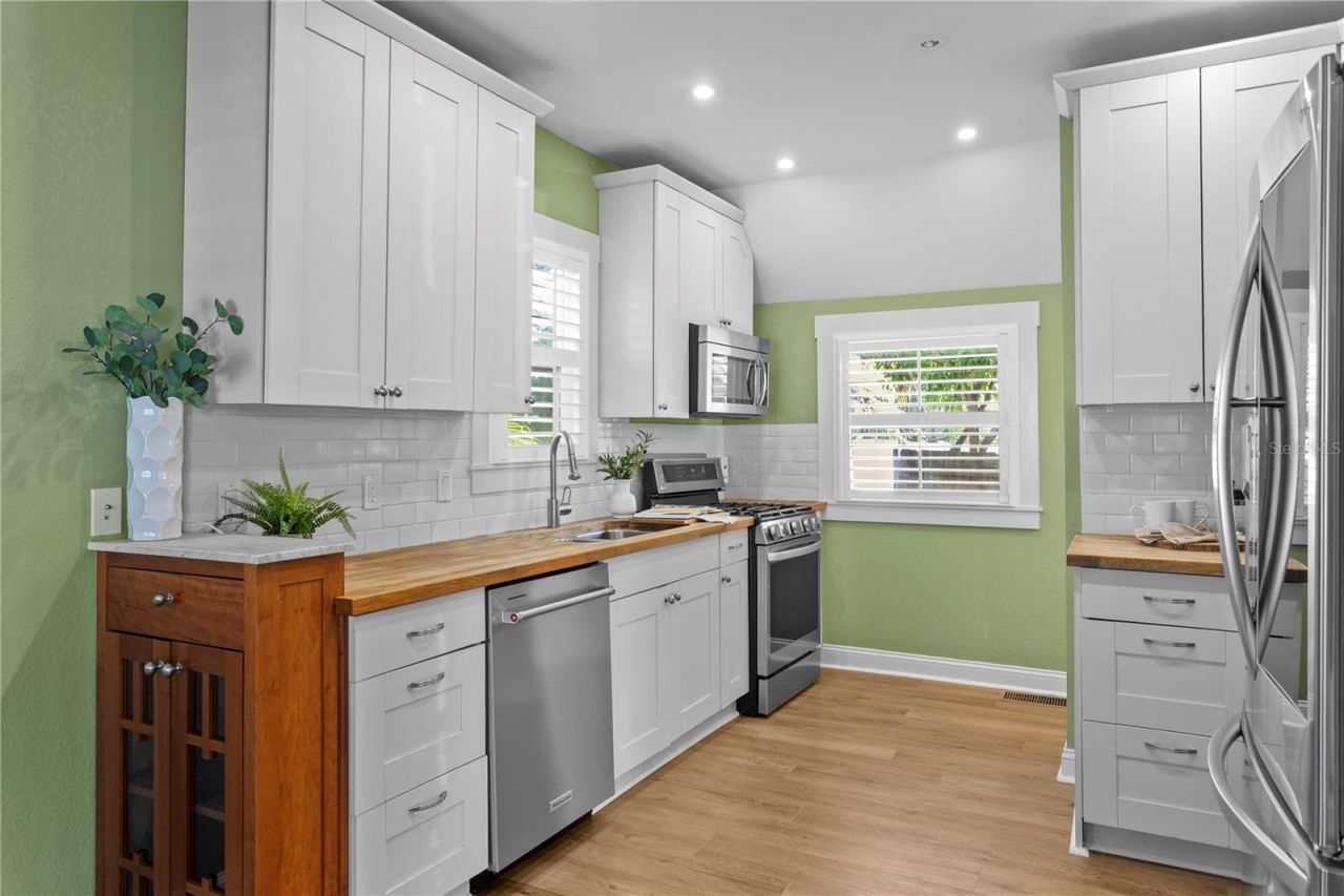 937 5th Street N, Saint Petersburg, FL 33701 Photo