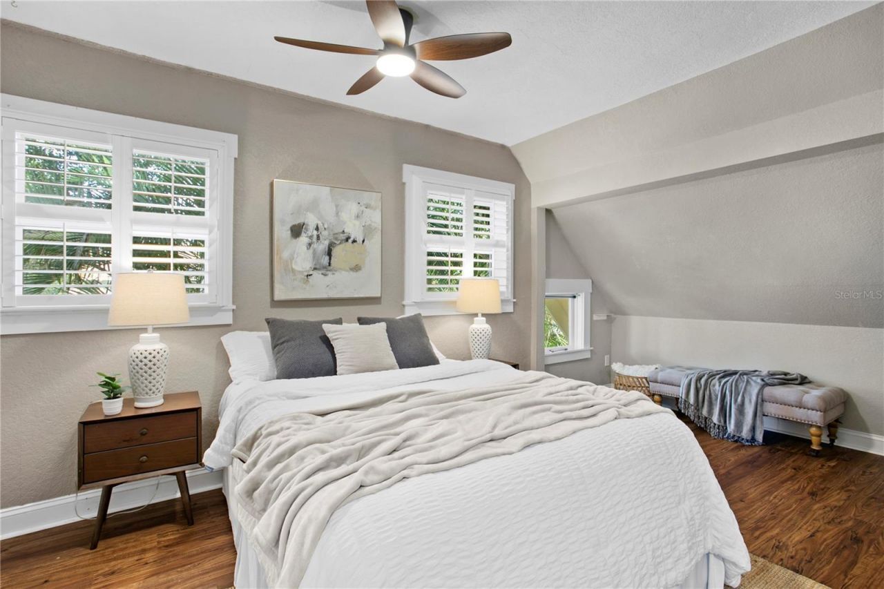 937 5th Street N, Saint Petersburg, FL 33701 Photo