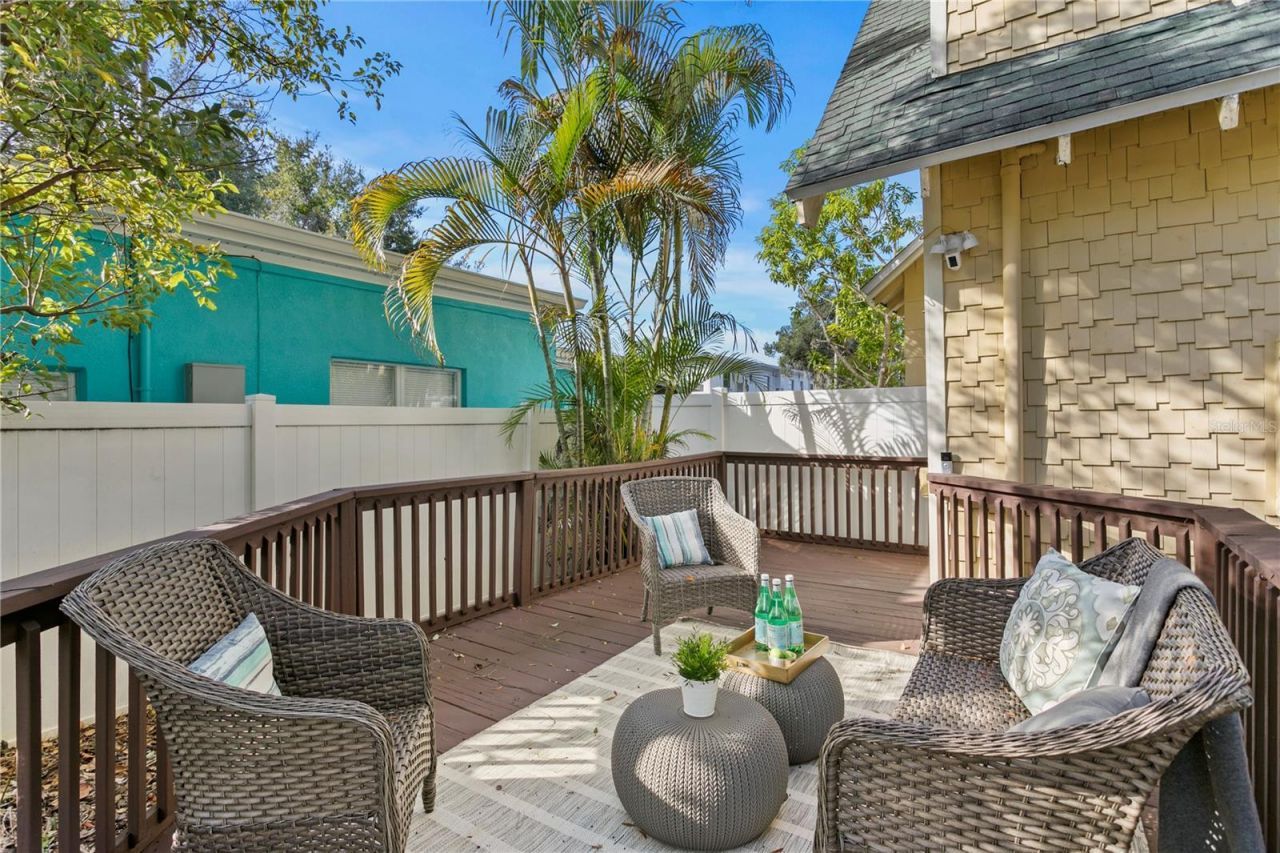 937 5th Street N, Saint Petersburg, FL 33701 Photo