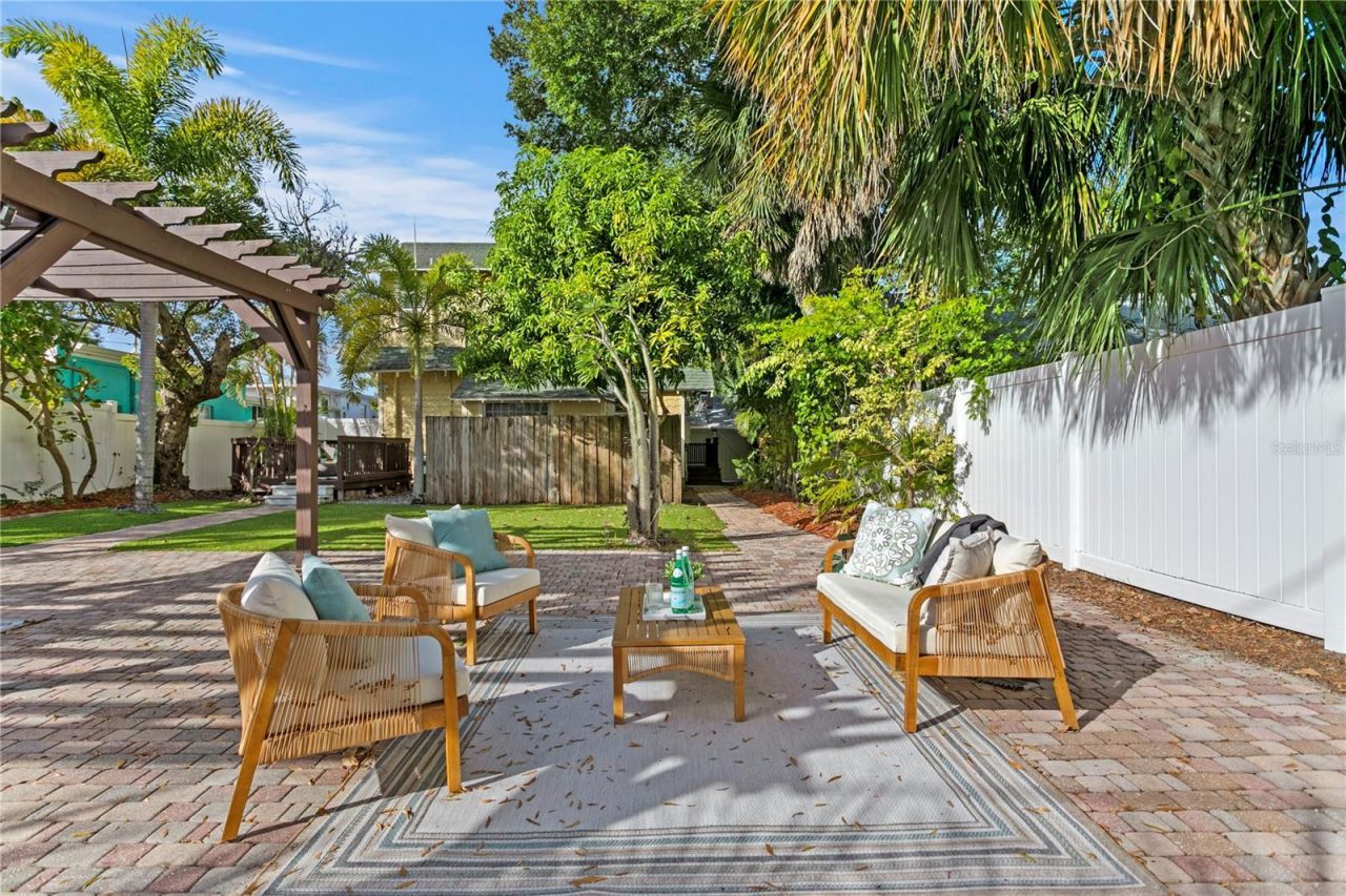 937 5th Street N, Saint Petersburg, FL 33701 Photo