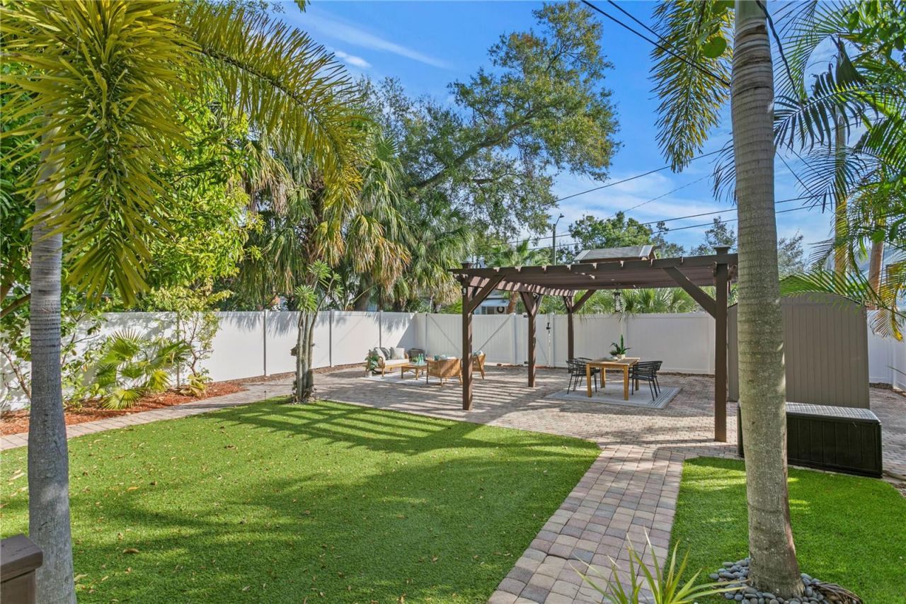 937 5th Street N, Saint Petersburg, FL 33701 Photo