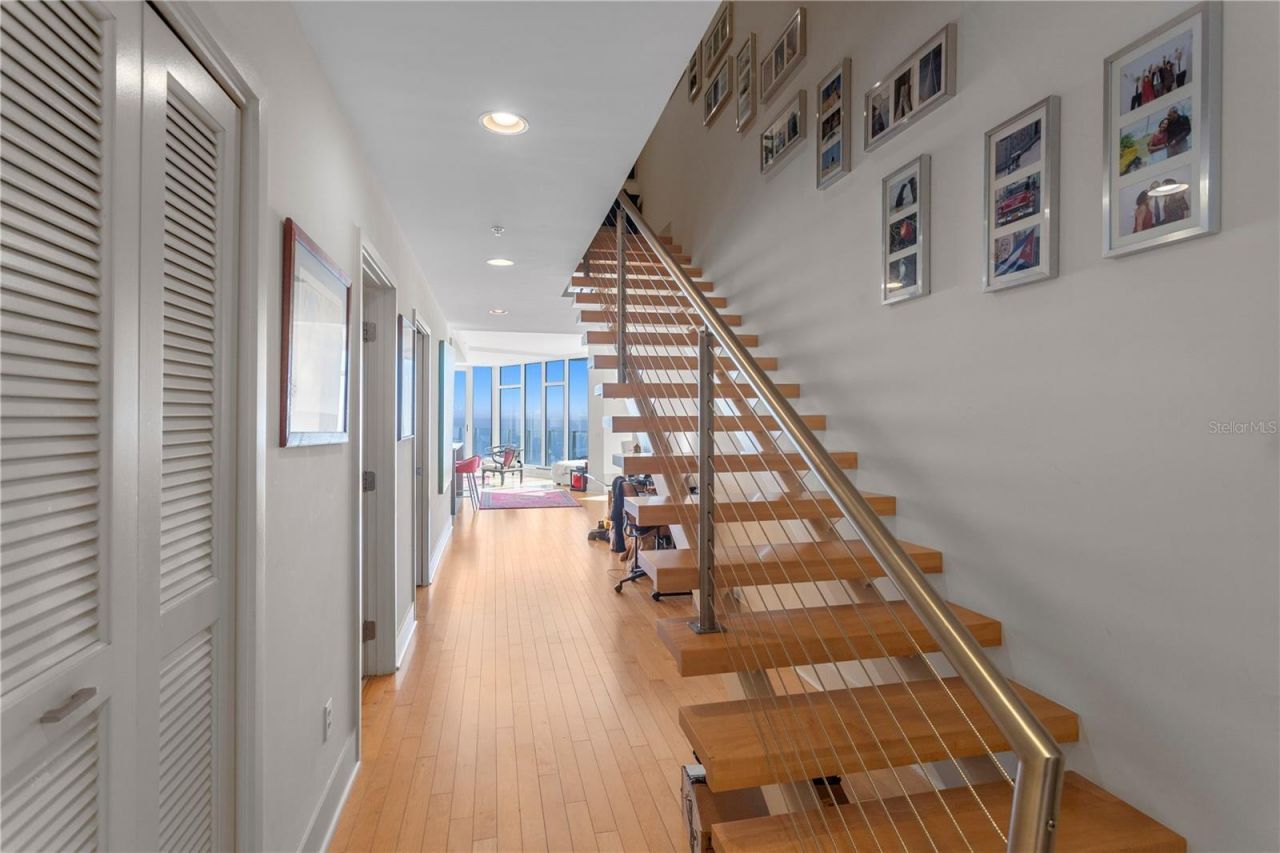 175 1st Street S, Unit 2107, Saint Petersburg, FL 33701 Photo