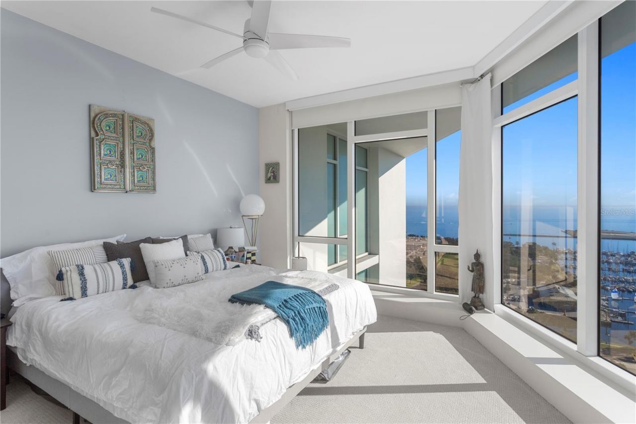 175 1st Street S, Unit 2107, Saint Petersburg, FL 33701 Photo