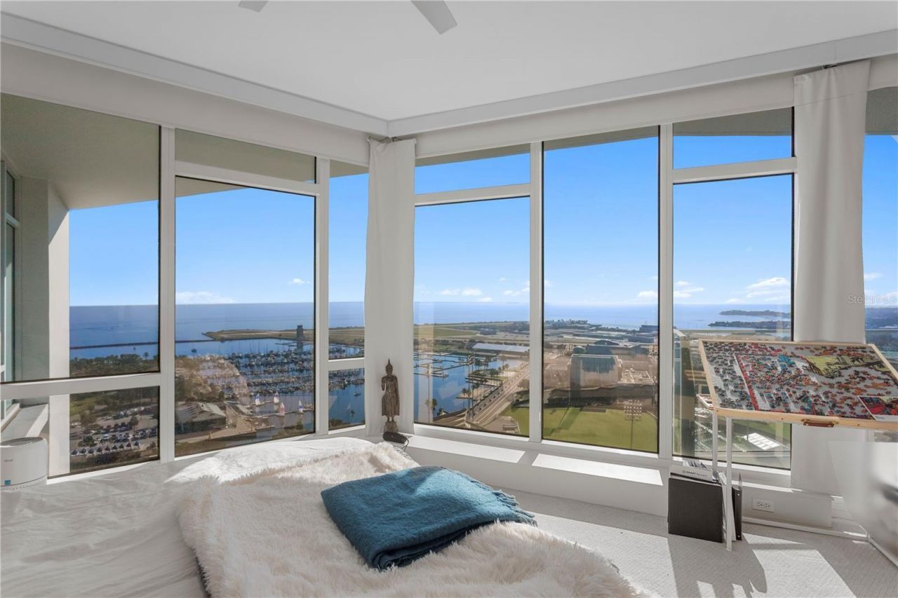 175 1st Street S, Unit 2107, Saint Petersburg, FL 33701 Photo