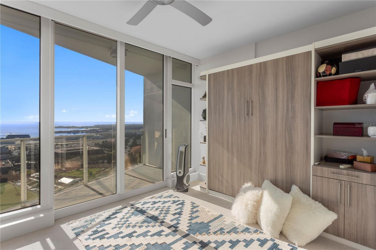 175 1st Street S, Unit 2107, Saint Petersburg, FL 33701 Photo