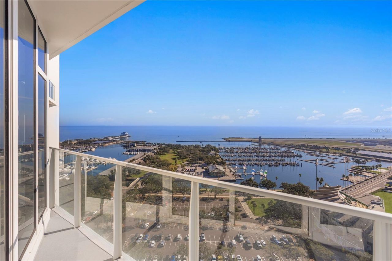 175 1st Street S, Unit 2107, Saint Petersburg, FL 33701 Photo