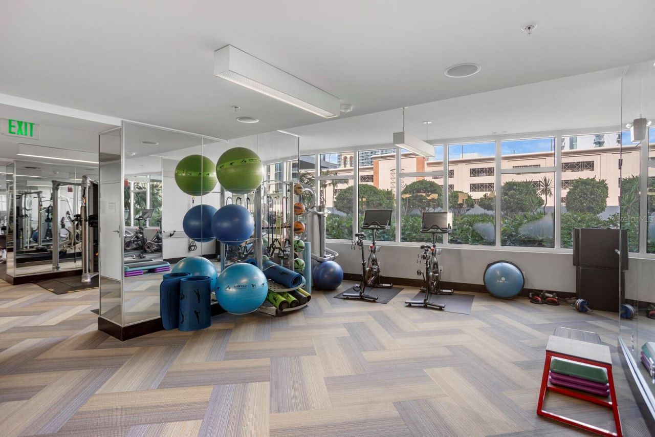 175 1st Street S, Unit 2107, Saint Petersburg, FL 33701 Photo