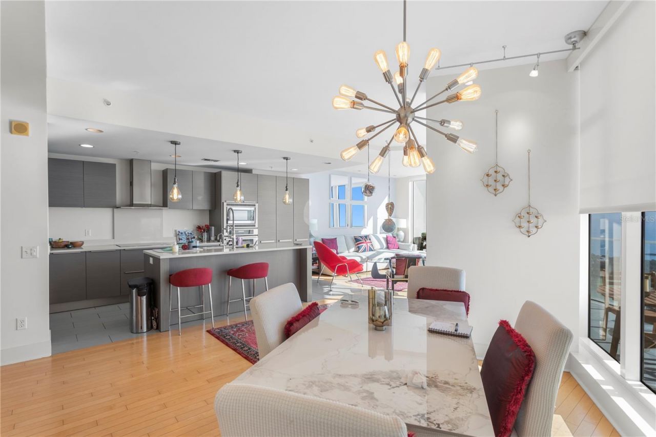 175 1st Street S, Unit 2107, Saint Petersburg, FL 33701 Photo