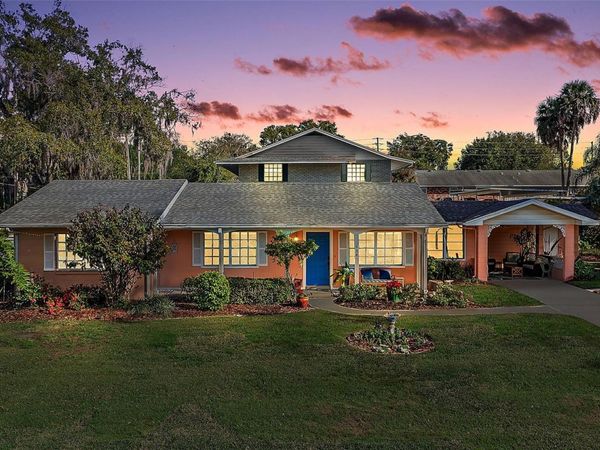 936 N BAKER STREET, MOUNT DORA, FL 32757