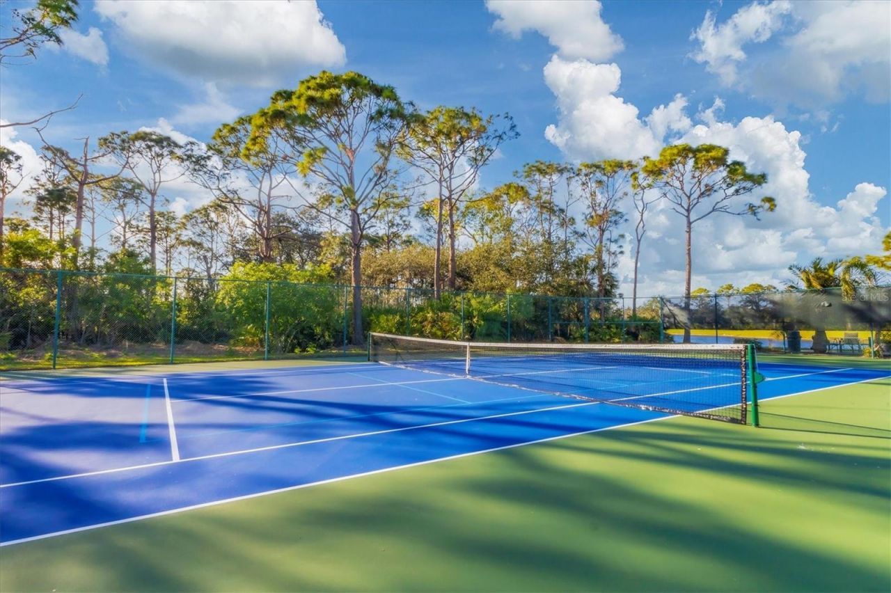 8735 Olde Hickory Avenue, Unit 8303, Sarasota, FL 34238 Photo
