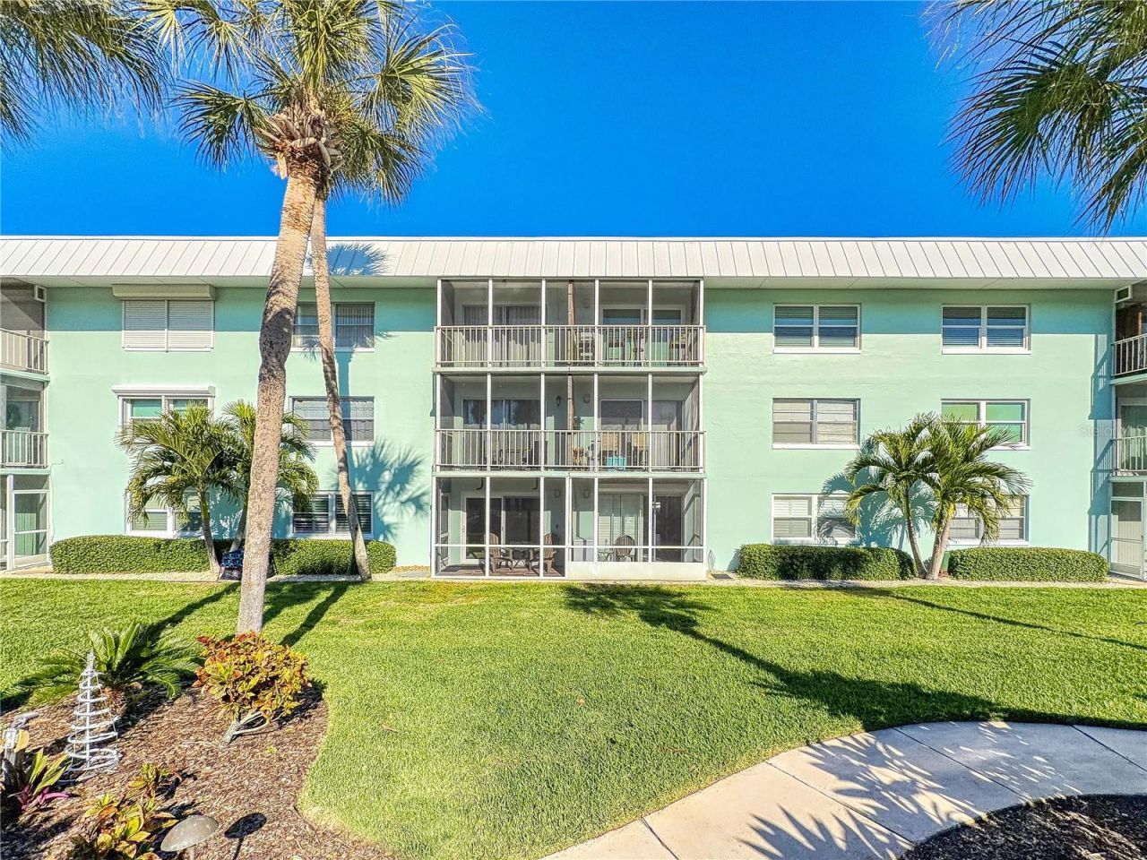 325 N Causeway, Unit B107, New Smyrna Beach, FL 32169 Photo