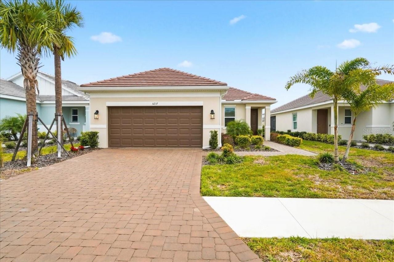 5237 Savino Circle, Palmetto, FL 34221 Photo
