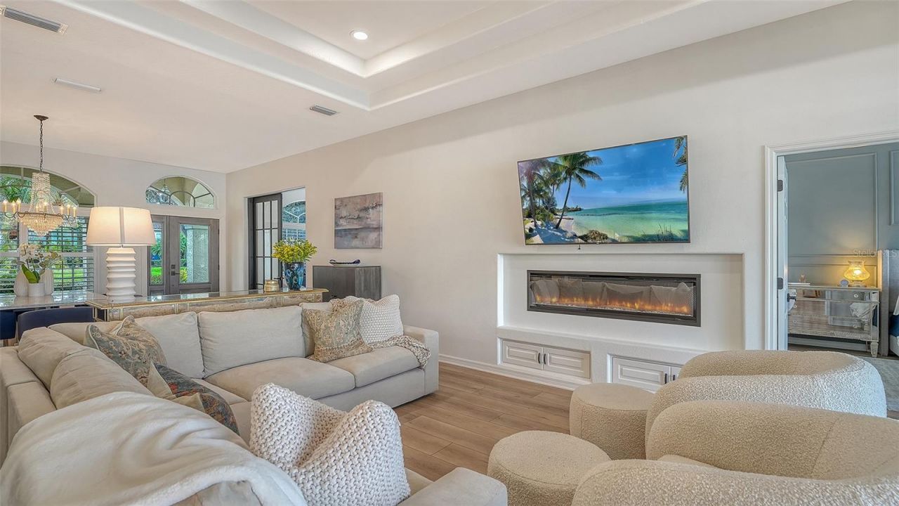 6619 Waters Edge Way, Lakewood Ranch, FL 34202 Photo