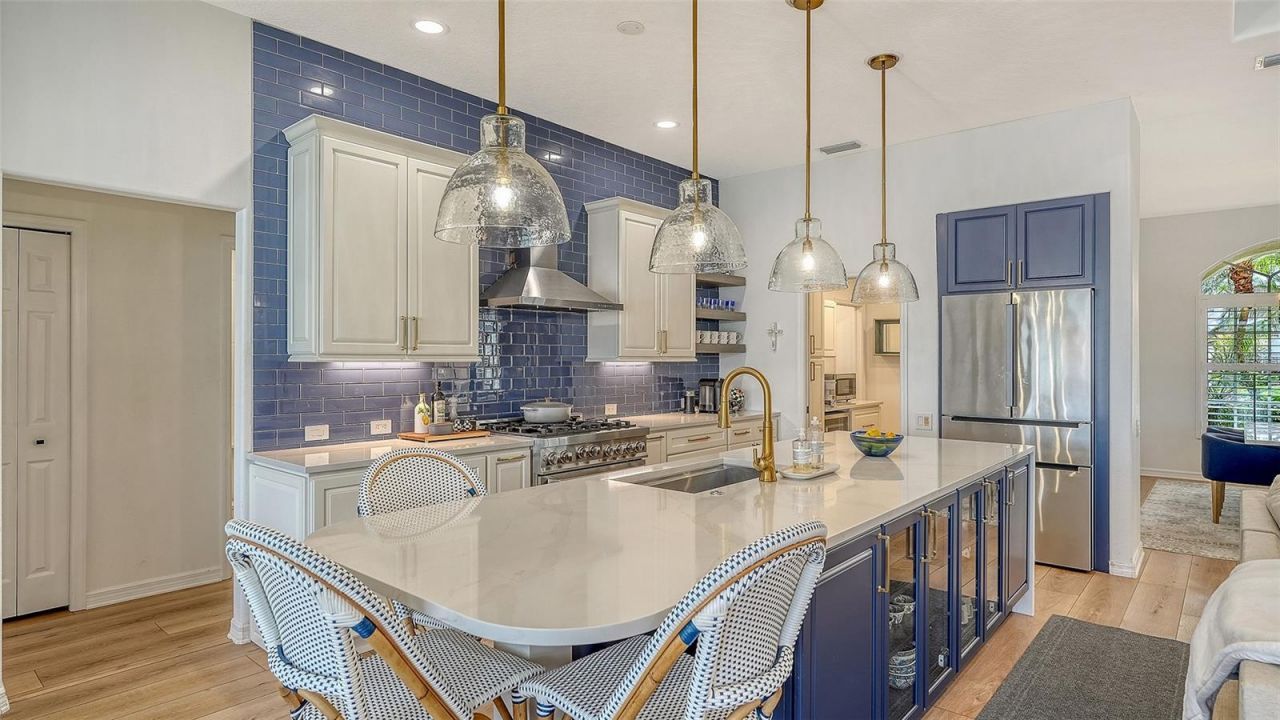 6619 Waters Edge Way, Lakewood Ranch, FL 34202 Photo