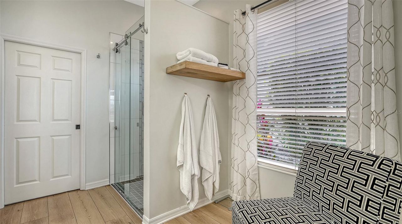 6619 Waters Edge Way, Lakewood Ranch, FL 34202 Photo