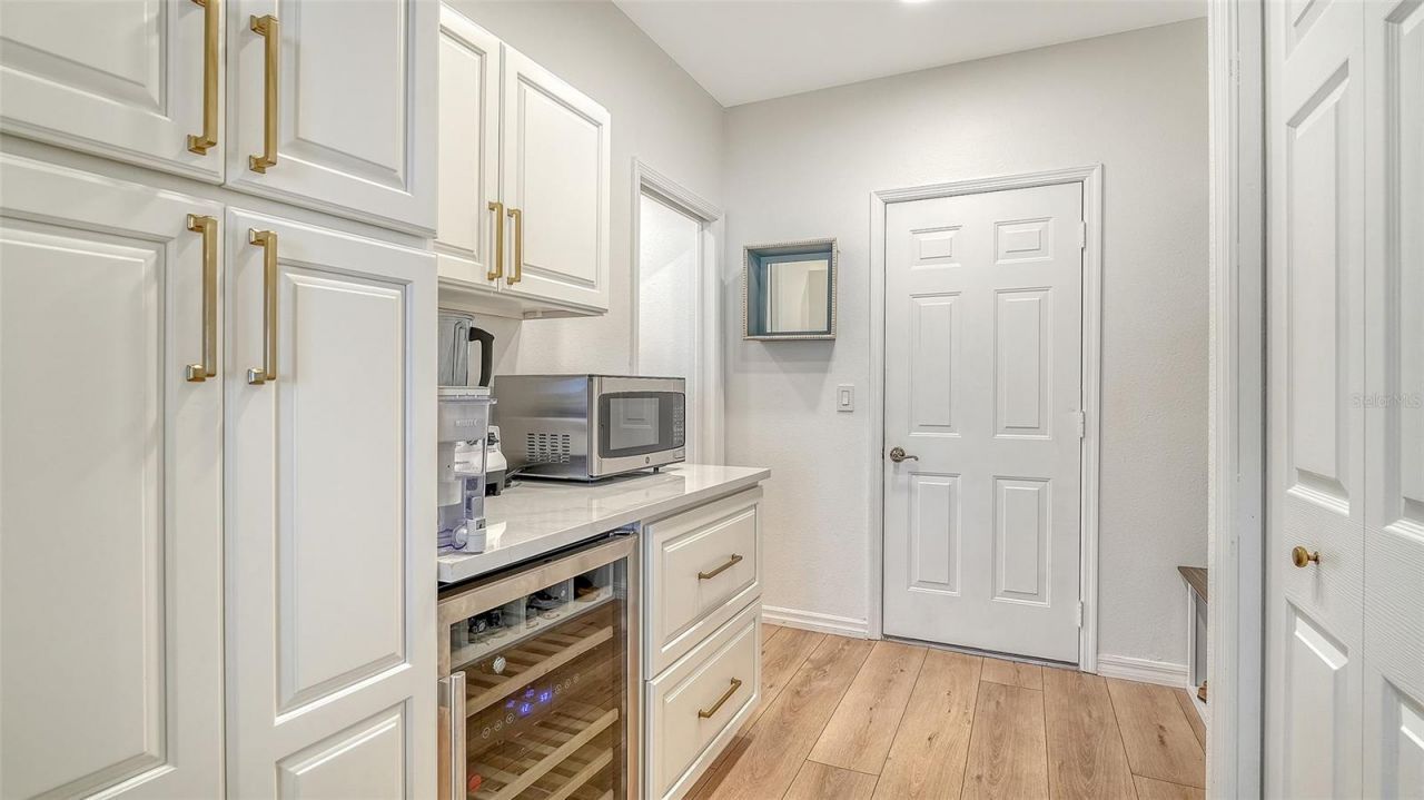 6619 Waters Edge Way, Lakewood Ranch, FL 34202 Photo