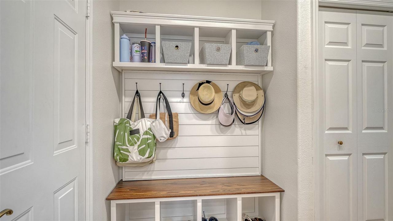 6619 Waters Edge Way, Lakewood Ranch, FL 34202 Photo