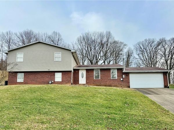 127 Rauch Drive, Marietta, OH 45750