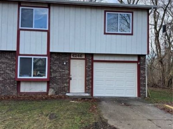 4250 S Main Street, Akron, OH 44319