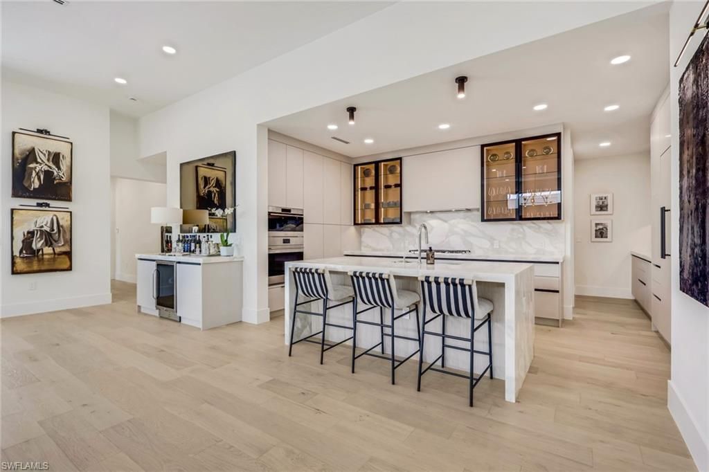 1150 8th Ter N, Naples, FL 34102 Photo