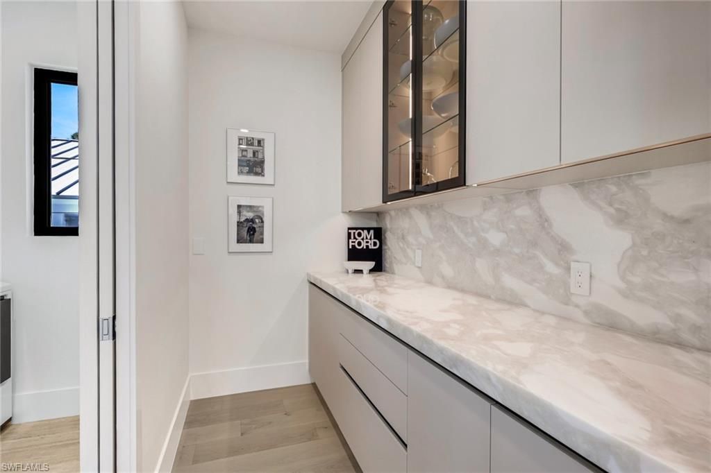 1150 8th Ter N, Naples, FL 34102 Photo