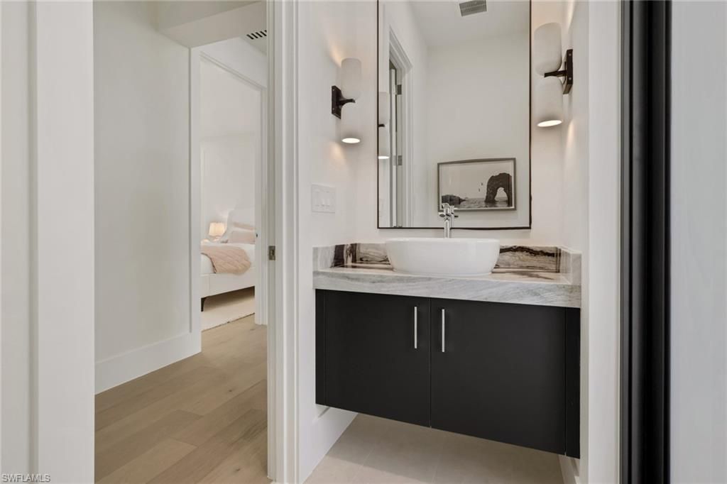 1150 8th Ter N, Naples, FL 34102 Photo