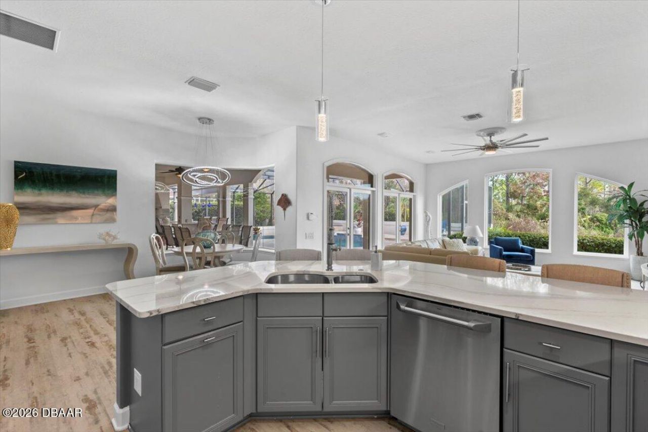 37 Lionspaw Grand, Daytona Beach, FL 32124 Photo