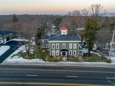 4937 W Seneca, Syracuse, NY 13215