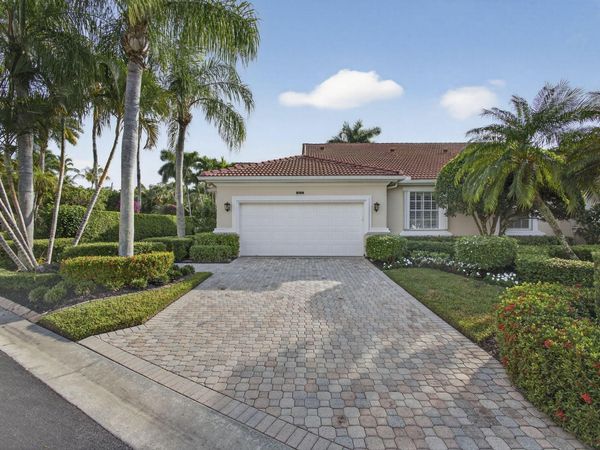 8184 Sandpiper Way, West Palm Beach, FL 33412