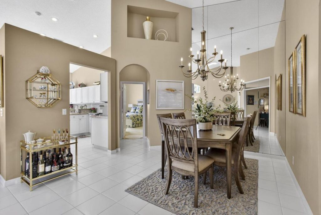 8184 Sandpiper Way, West Palm Beach, FL 33412 Photo