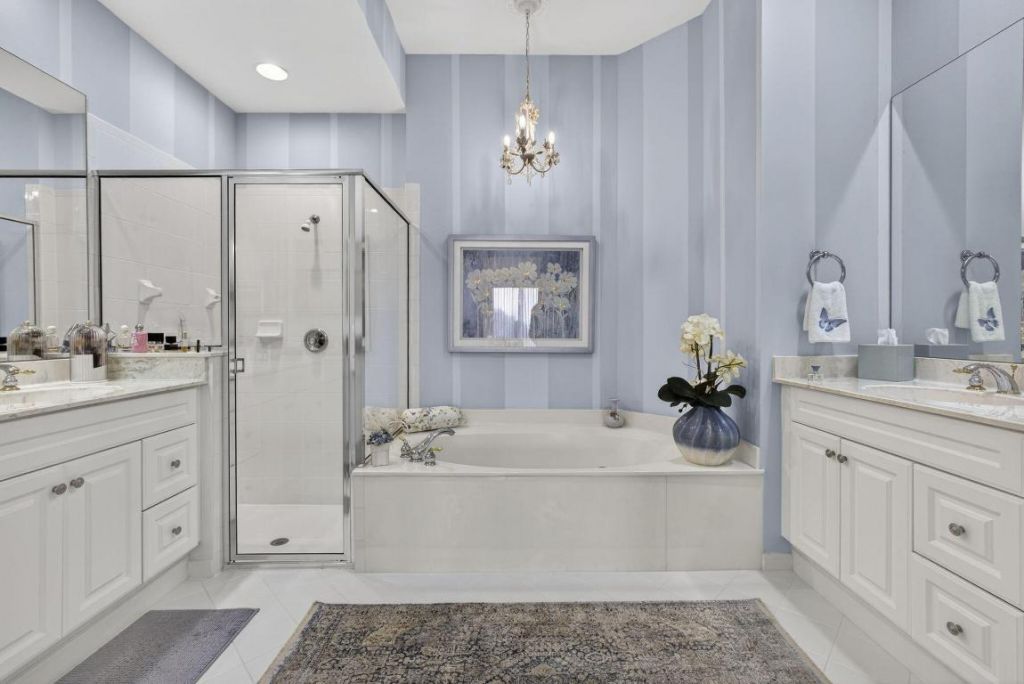 8184 Sandpiper Way, West Palm Beach, FL 33412 Photo